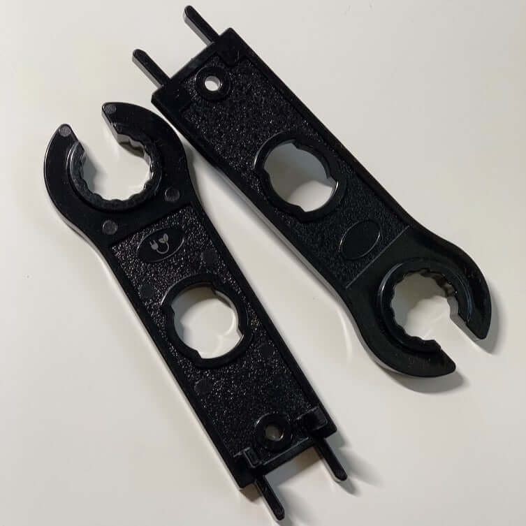 PiE MC4 STECKER SCHLÜSSEL / WERKZEUG / SPANNER - PluginEnergy