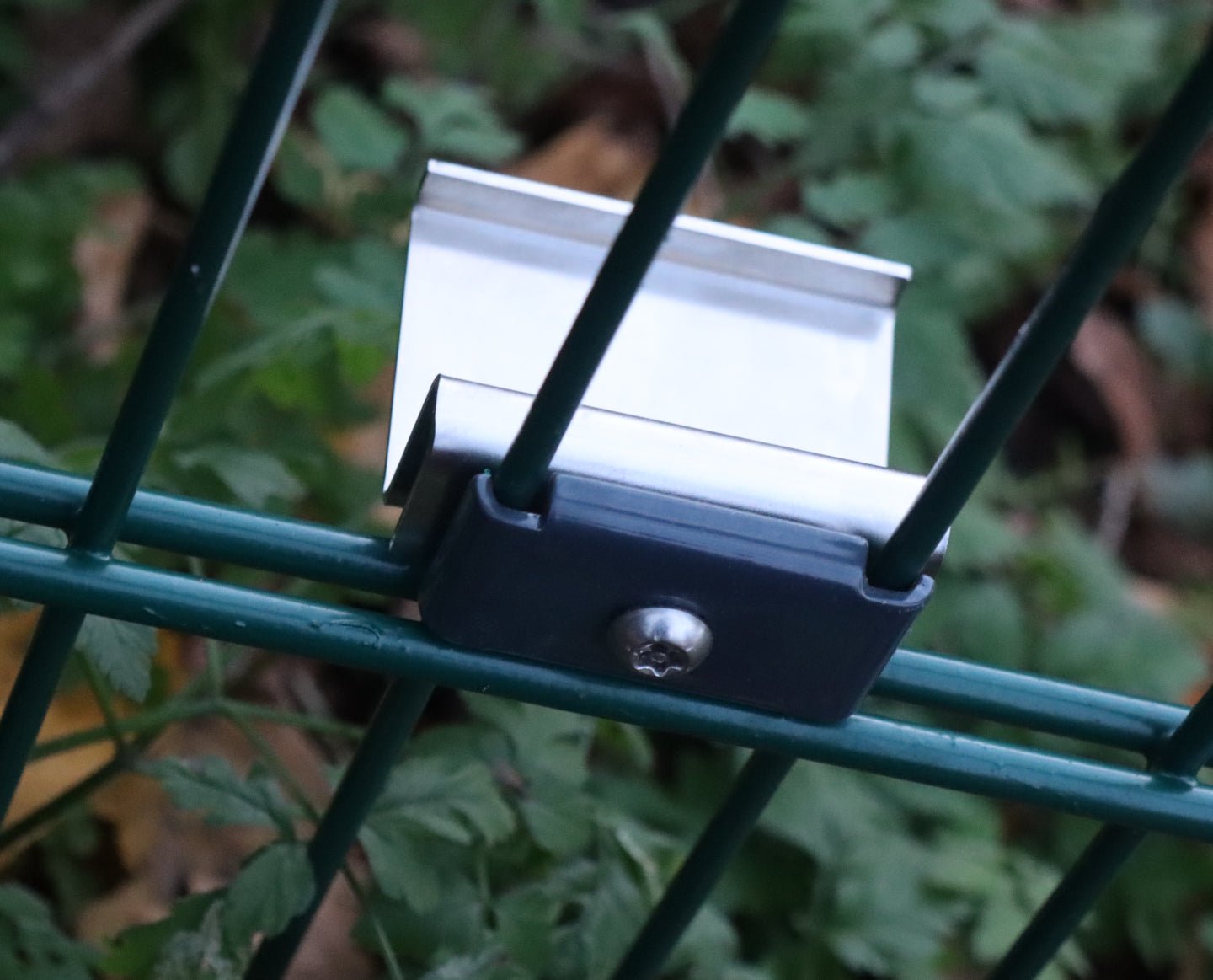 PiE FENCE SOLARMODULHALTERUNG für den Zaun - PluginEnergy
