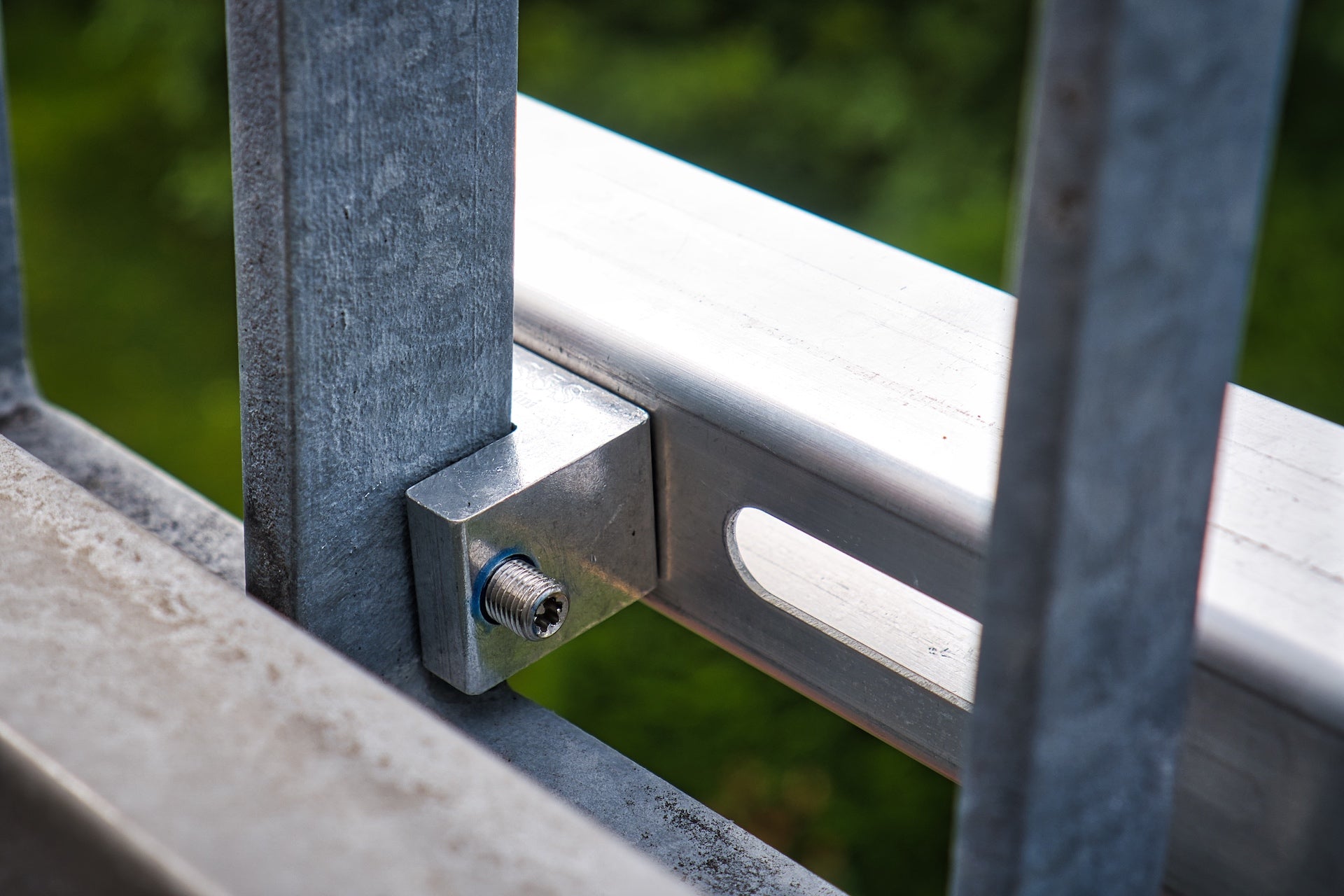 PiE ULTRA-HOOK BALKONHALTERUNG FÜR SOLARMODULE